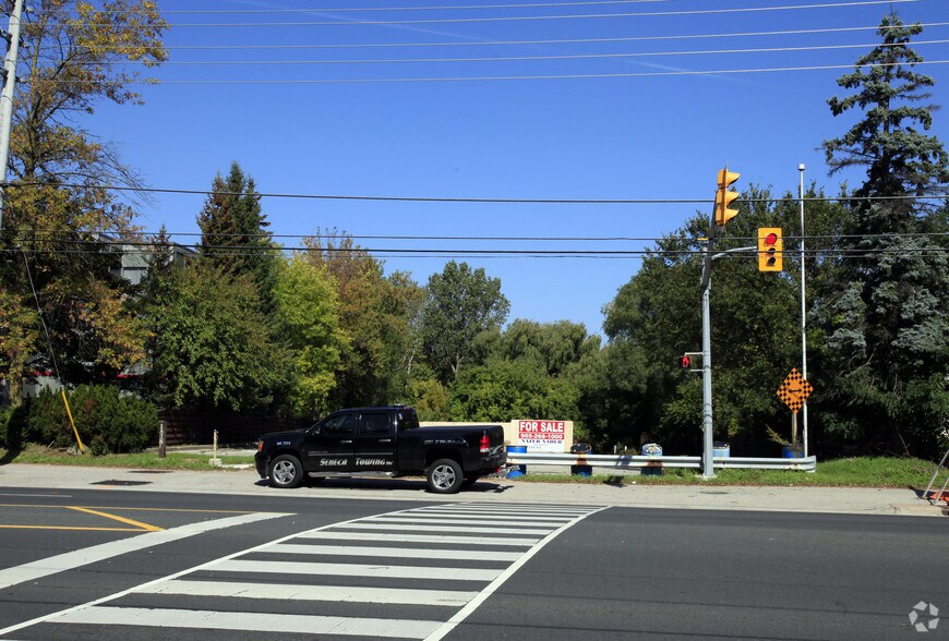 More Photos Of 1575 Hurontario St, Mississauga Land For Sale