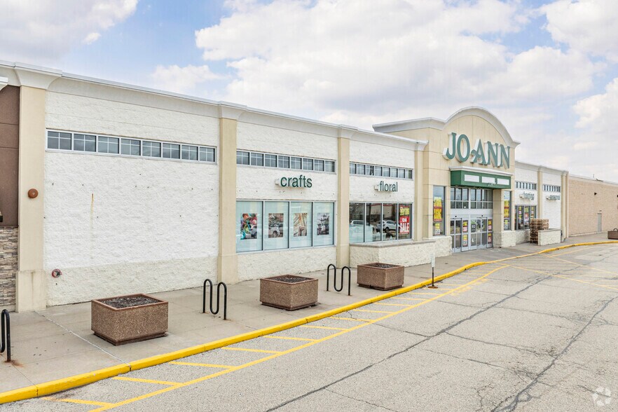 More Photos Of 6741 Odana Rd, Madison Freestanding For Lease