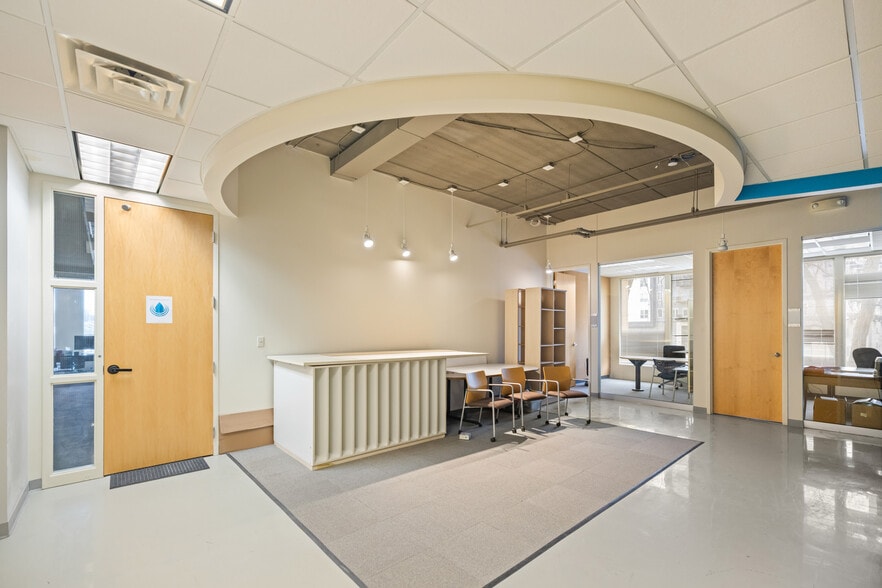 More Photos Of 10000 Highway 55, Plymouth Office For Lease