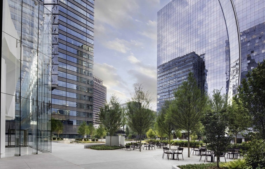 More Photos Of 3550 Lenox Rd NE, Atlanta Office For Lease