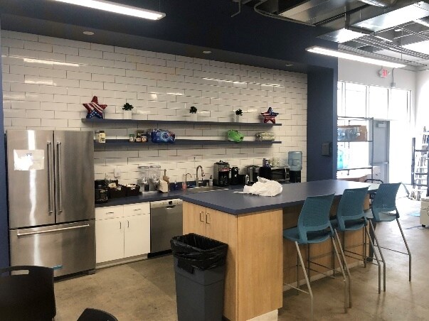 More Photos Of 706 W Julian St, San Jose Loft Creative Space For Lease