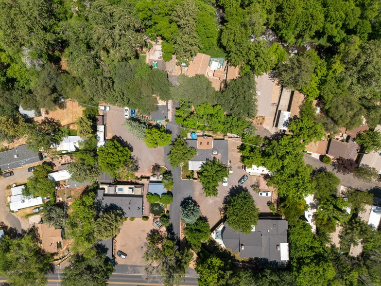 More Photos Of 4548 N State Route 89A, Sedona Hotel For Sale