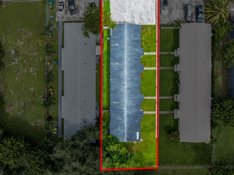 More Photos Of 711 SW 10th St, Dania Beach Apartments For Sale