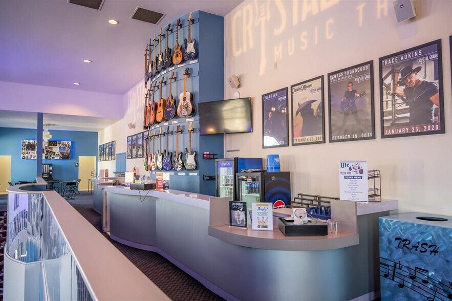 More Photos Of 430 Munroe Ave, Wisconsin Dells Theater Concert Hall For Sale