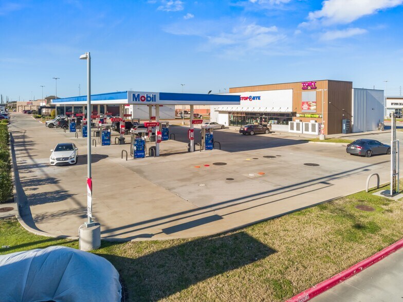 More Photos Of 21810 Kuykendahl Rd, Spring Service Station For Sale