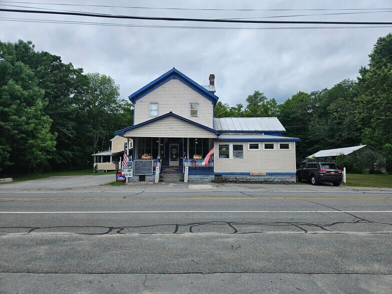 Primary Photo Of 8 Harrisburg Rd, Stony Creek Apartments For Sale