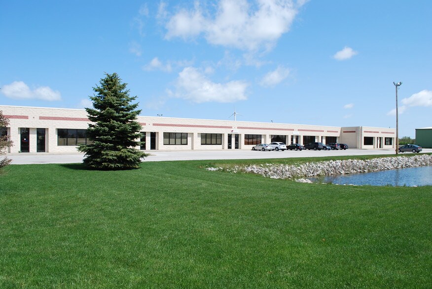 More Photos Of 2401 Sawmill Pky, Huron Light Manufacturing For Lease