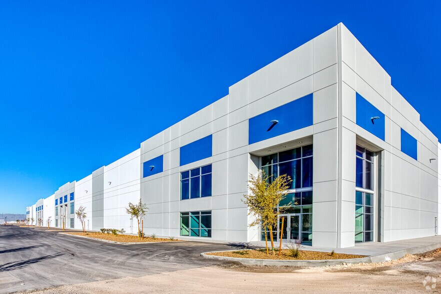 More Photos Of 6550 Bruce St, Las Vegas Distribution For Lease