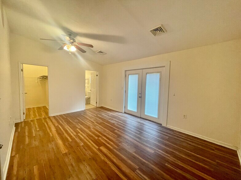 More Photos Of 9541 Horseshoe Island Rd, Clay Specialty For Sale