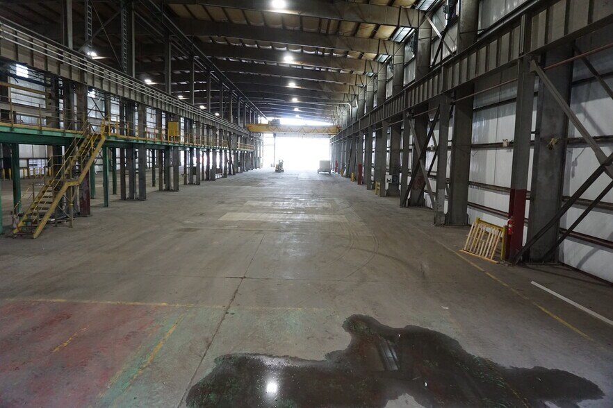 More Photos Of 2870 River Rd, Hawesville Warehouse For Lease