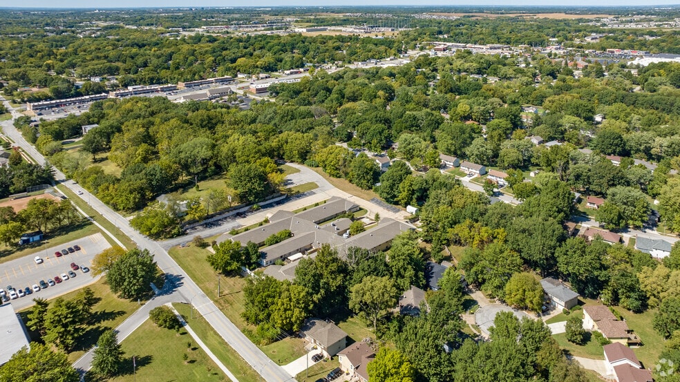More Photos Of 724 NE 79th Ter, Kansas City Skilled Nursing Facility For Sale