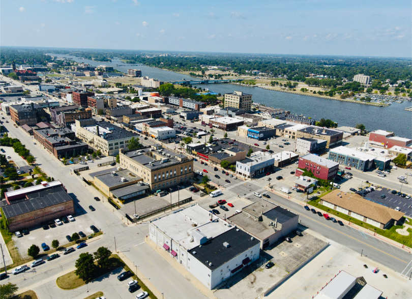 More Photos Of 315 3rd St, Bay City Self Storage For Sale