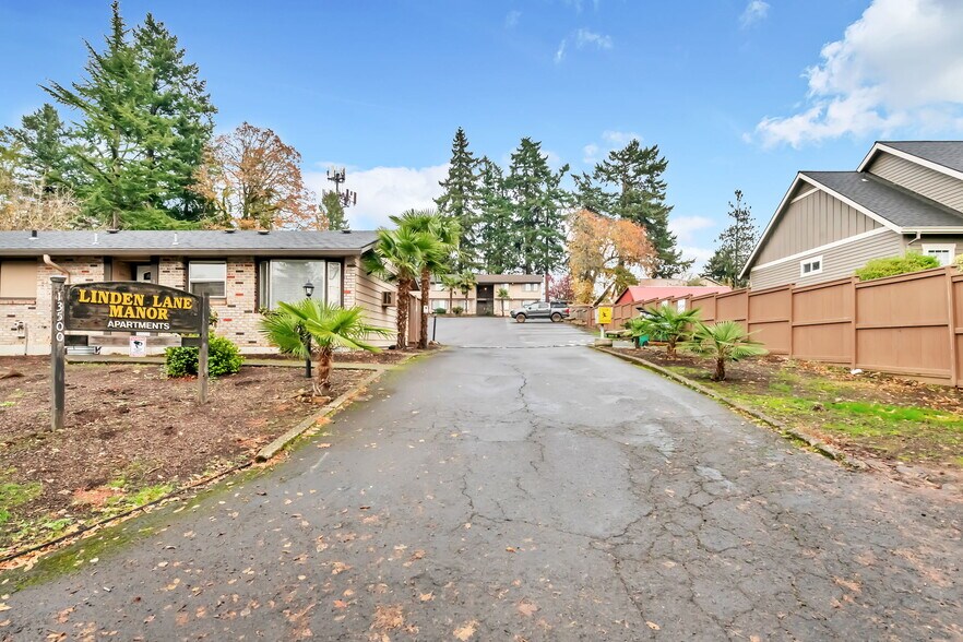 More Photos Of 13500 SE Linden Ln, Milwaukie Apartments For Sale