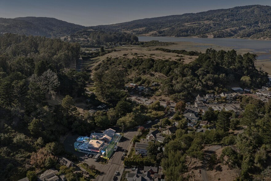 More Photos Of 16-22 Brighton Avenue, Bolinas General Retail For Sale