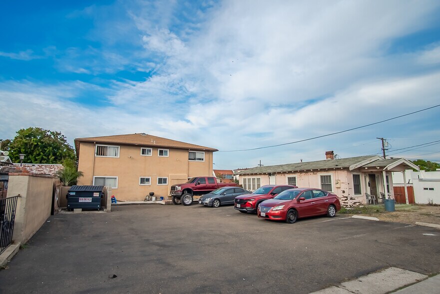 More Photos Of 1121 E 6th St, National City Apartments For Sale