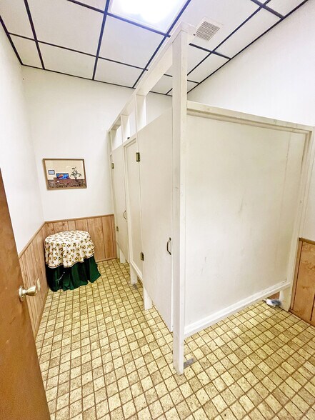 More Photos Of 239 County Road 1710 Rd, Grapeland Religious Facility For Sale