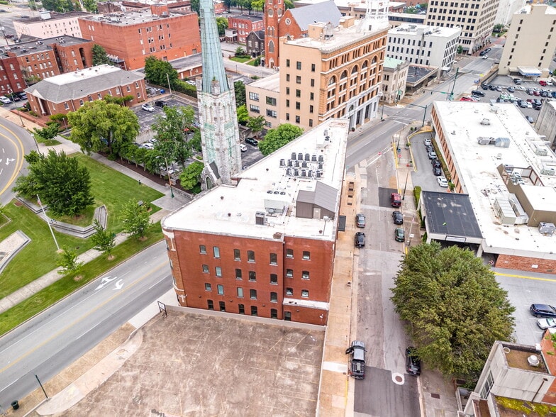 More Photos Of 707 Georgia Ave, Chattanooga Flex For Sale