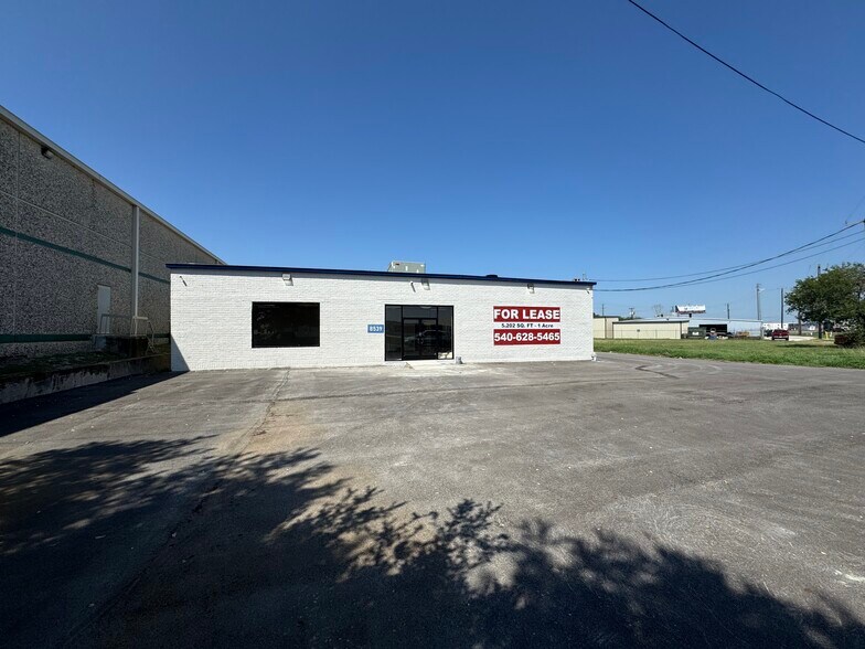 More Photos Of 8539 NE Loop 410, San Antonio Service For Lease