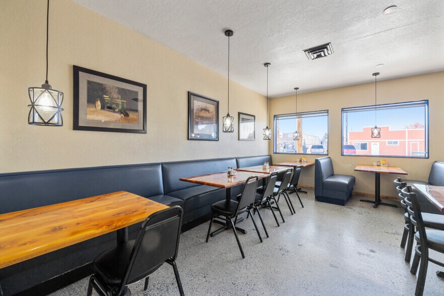 More Photos Of 2126 Broadway st, Malin Sports And Entertainment For Sale