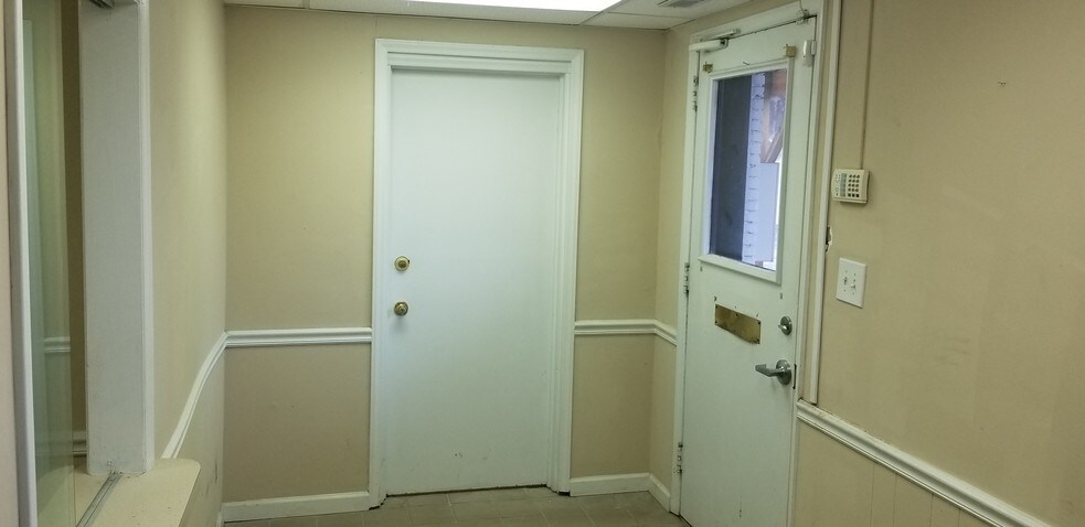 More Photos Of 318 S South St, Gastonia Office For Lease