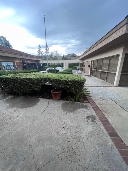 More Photos Of 6511 E Serrano Ave, Anaheim Office For Lease