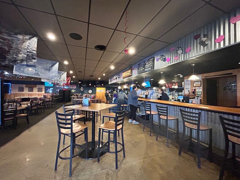 More Photos Of 3508 18th St, Wayland General Retail For Sale