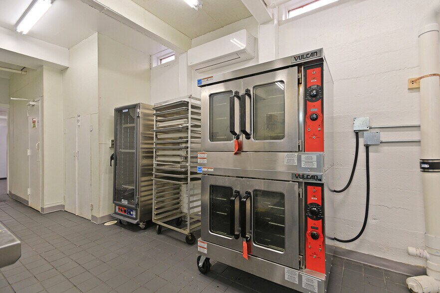 More Photos Of 105 Coal st, Mexico Specialty For Sale