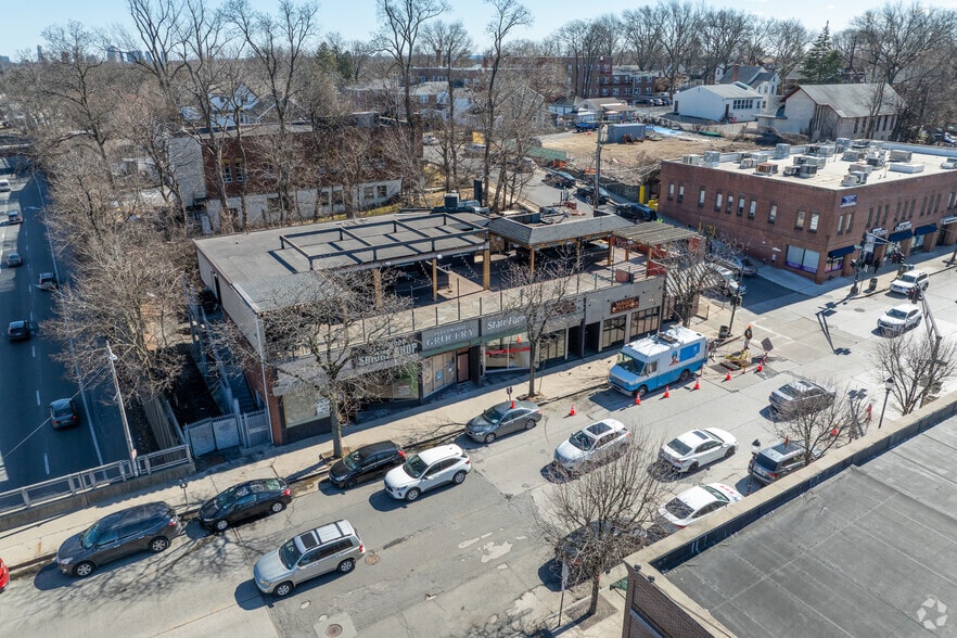 More Photos Of 571-585 Gramatan Ave, Mount Vernon Restaurant For Sale