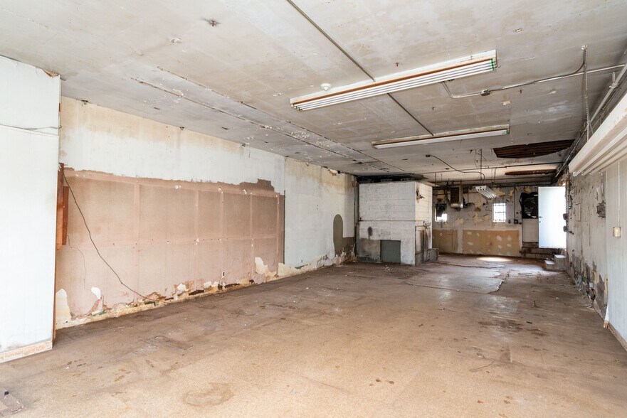 More Photos Of 640-642 Eagle Rock Ave, West Orange Storefront Retail Office For Lease