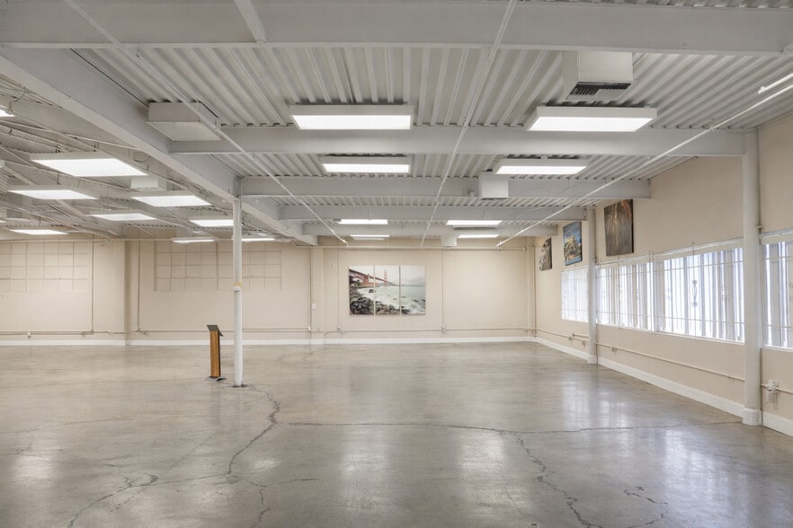 More Photos Of 6425 San Leandro St, Oakland Industrial For Sale