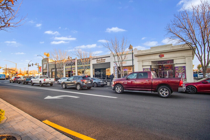 More Photos Of 500-510 W Lancaster Blvd, Lancaster Storefront For Sale