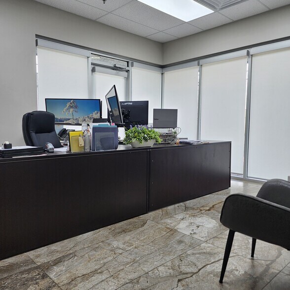 More Photos Of 2340 N 34th Dr, Phoenix Manufacturing For Sale