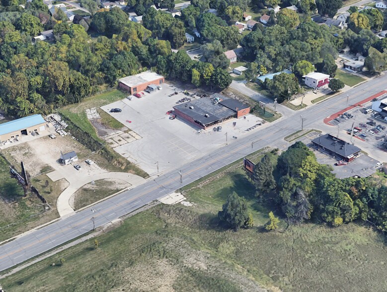 More Photos Of 1603 Euclid Ave, Des Moines Showroom For Sale