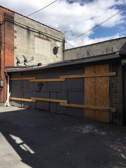 More Photos Of 110-114 E Washington St, Hagerstown Storefront Retail Residential For Lease