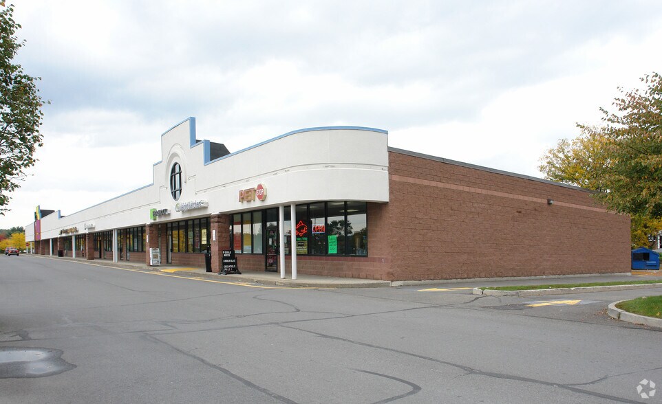More Photos Of 501 Columbia Tpke, Rensselaer Unknown For Sale