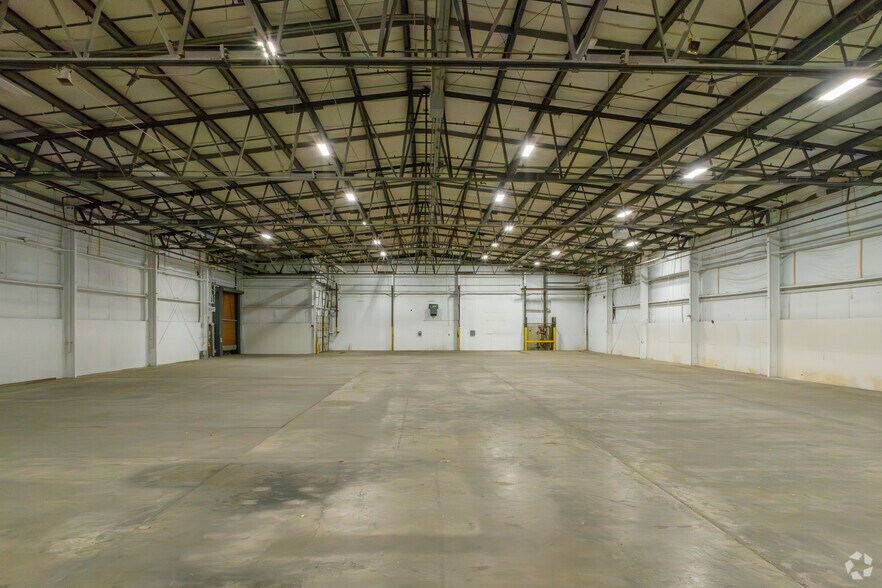 More Photos Of 8400 Ronda Dr, Canton Warehouse For Lease