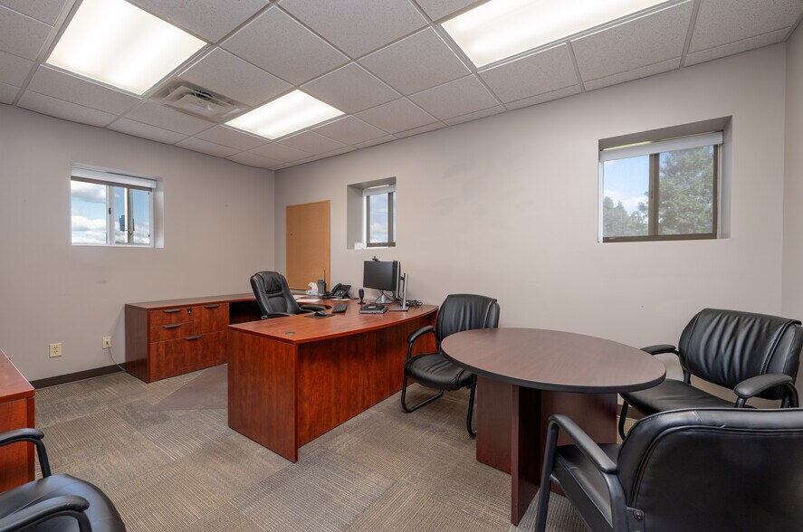 More Photos Of 2050 Reiser Ave SE, New Philadelphia Warehouse For Sale