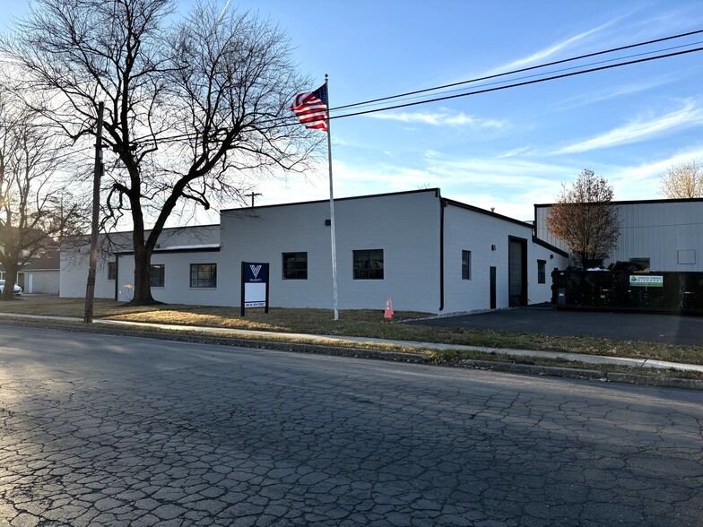 Primary Photo Of 200 W 8th St, Lansdale Manufacturing For Lease