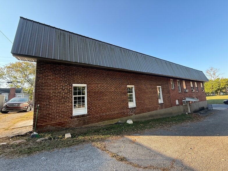 More Photos Of 309 S 5th St, Murray Apartments For Sale