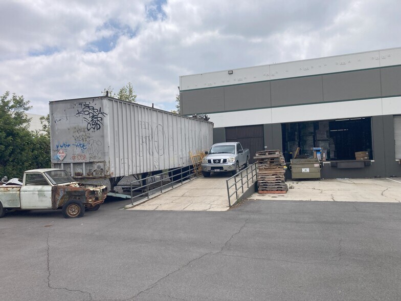 More Photos Of 17721 E Railroad St, City of Industry Warehouse For Lease