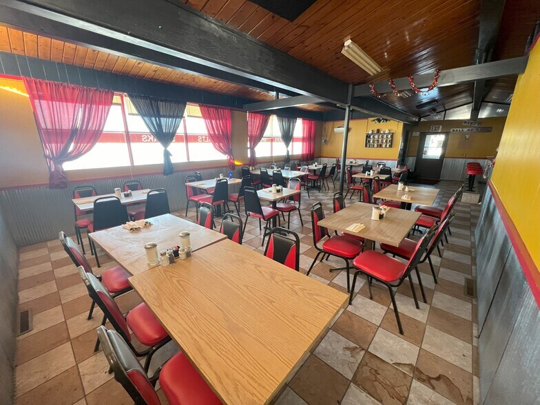 More Photos Of 507 W 2nd St, Shoshoni Restaurant For Sale