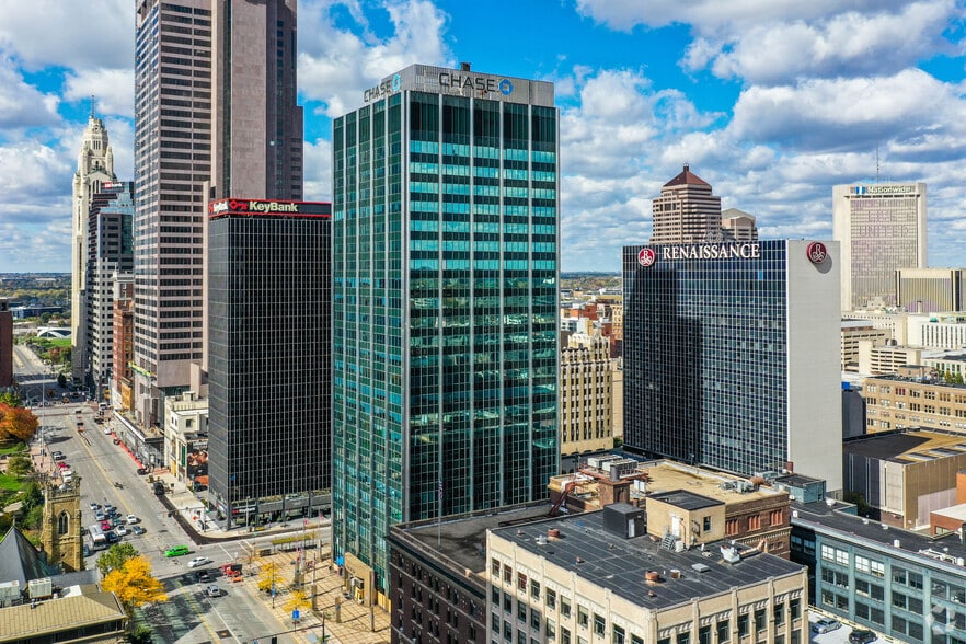 More Photos Of 100 E Broad St, Columbus Office For Sale