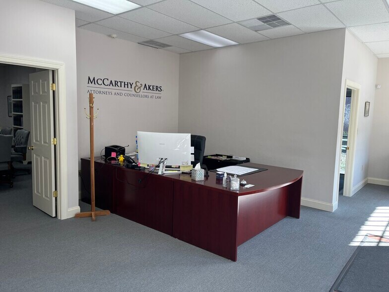 More Photos Of 145 E King St, Strasburg Storefront Retail Office For Lease