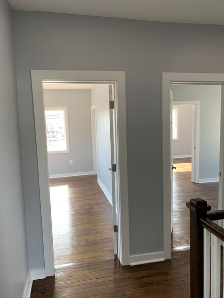 More Photos Of 200 Main St, Laurel Medical For Lease