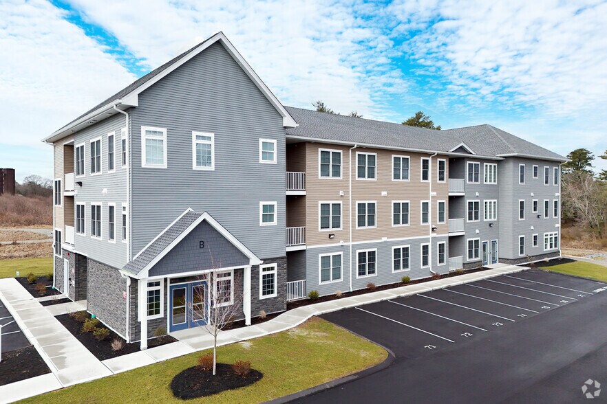 Primary Photo Of 13 Main St, Lakeville Apartments For Sale
