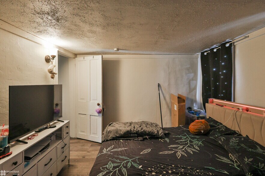 More Photos Of 304 E Kline Ave, Lansford Multifamily For Sale