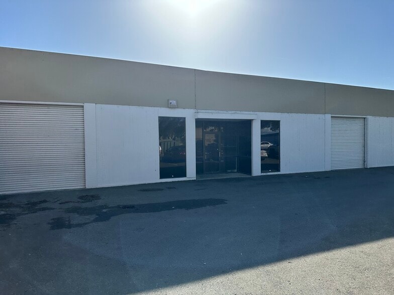 More Photos Of 3514-3544 Arden Rd, Hayward Warehouse For Lease