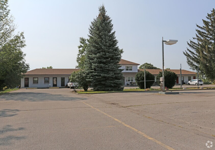 Primary Photo Of 960 Colborne St W, Brantford Hotel For Sale