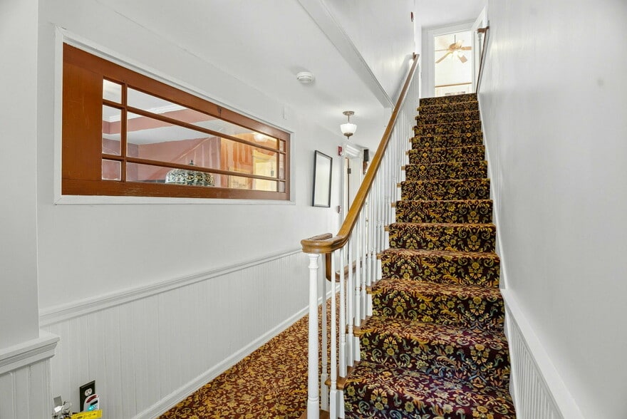 More Photos Of 305 River St, Osceola Hospitality For Sale