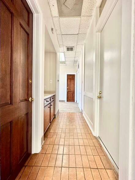More Photos Of 717 Dolorosa St, San Antonio Office For Lease